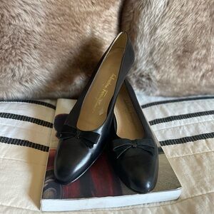 Salvatore Ferragamo Bow Pumps